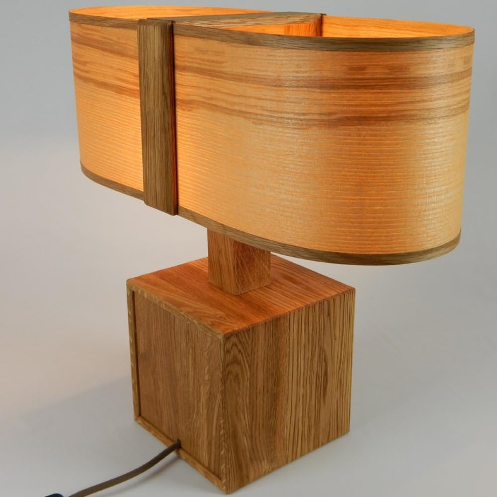 20"W x 18"H x 8"D Oak Wood Table Lamp W731