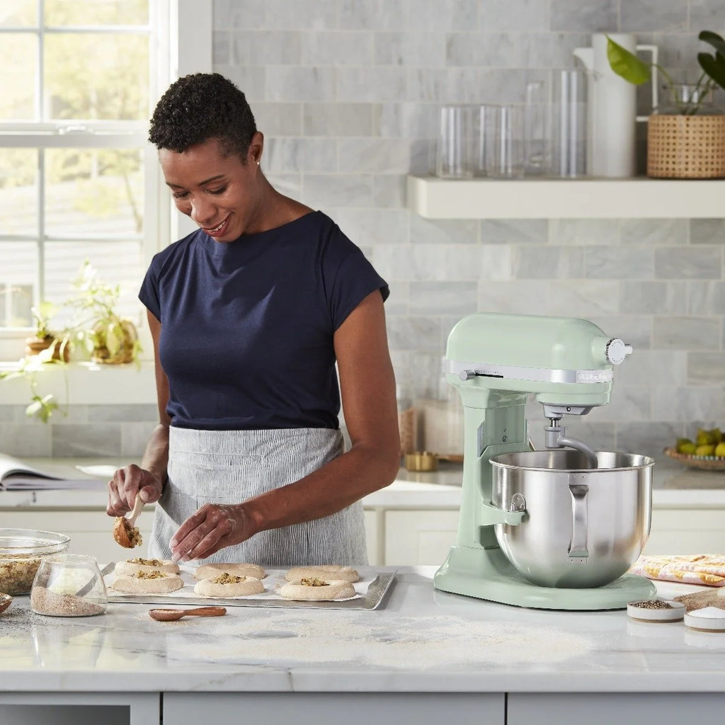 7 Quart Bowl-Lift Stand Mixer N1401