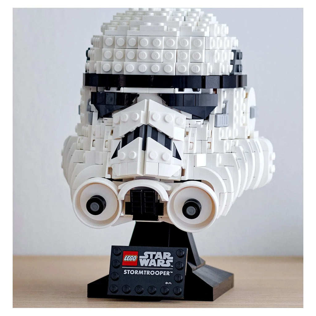 Star Wars Stormtrooper Helmet Building Kit (647 Pieces) U939