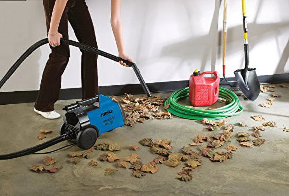 Blue Canister Vacuum Cleaner with 2 Bags R422