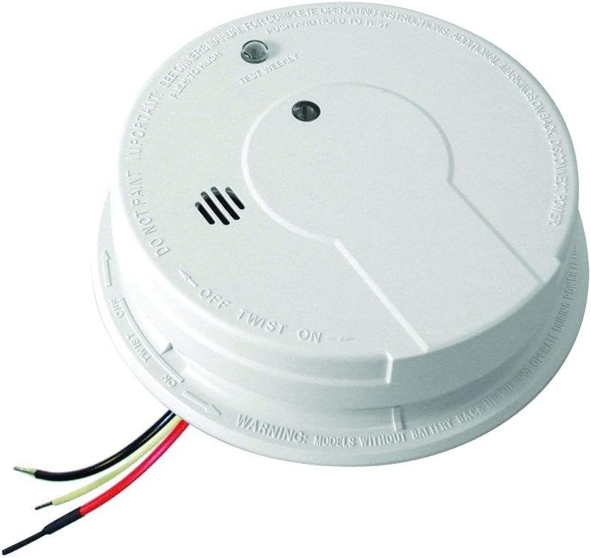 Hardwired Smoke Detector with 9-Volt Battery Backup F478
