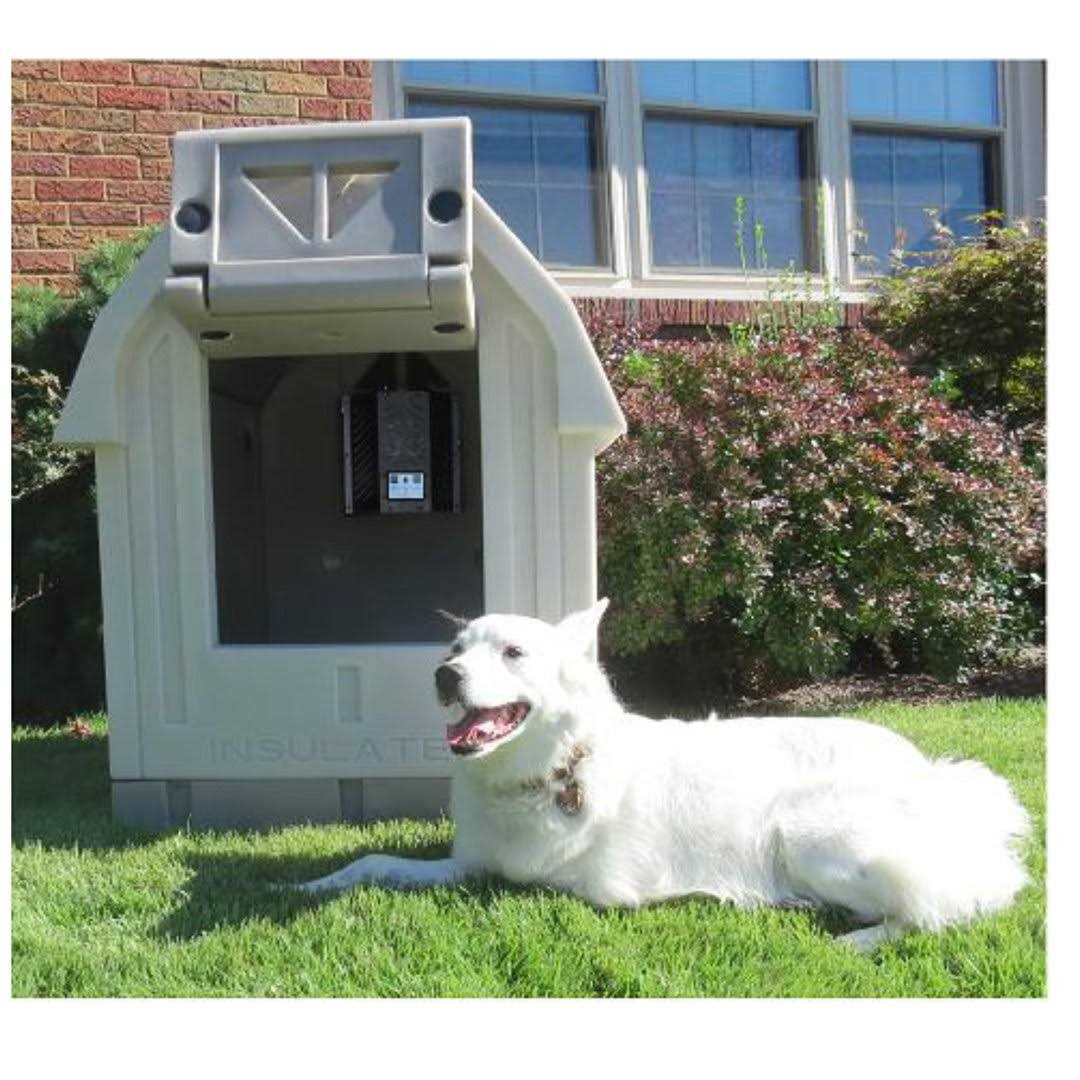 Insulated Dog House with Central Heater Z3337