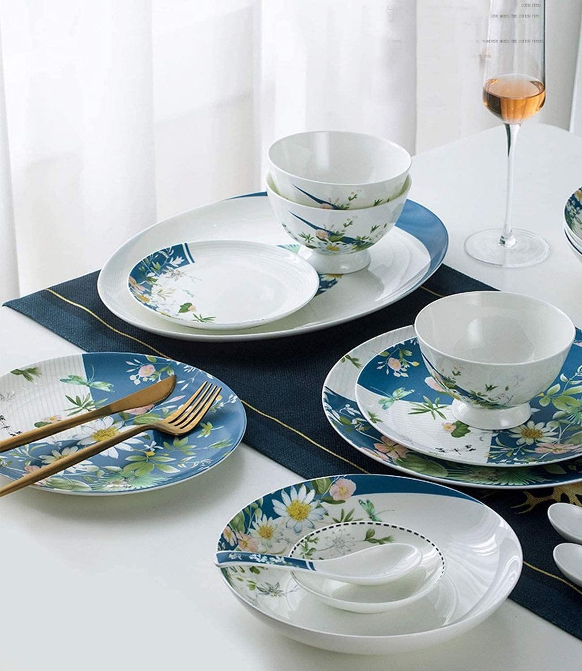 56-Piece Ceramic Bone China Dinnerware Set W9322
