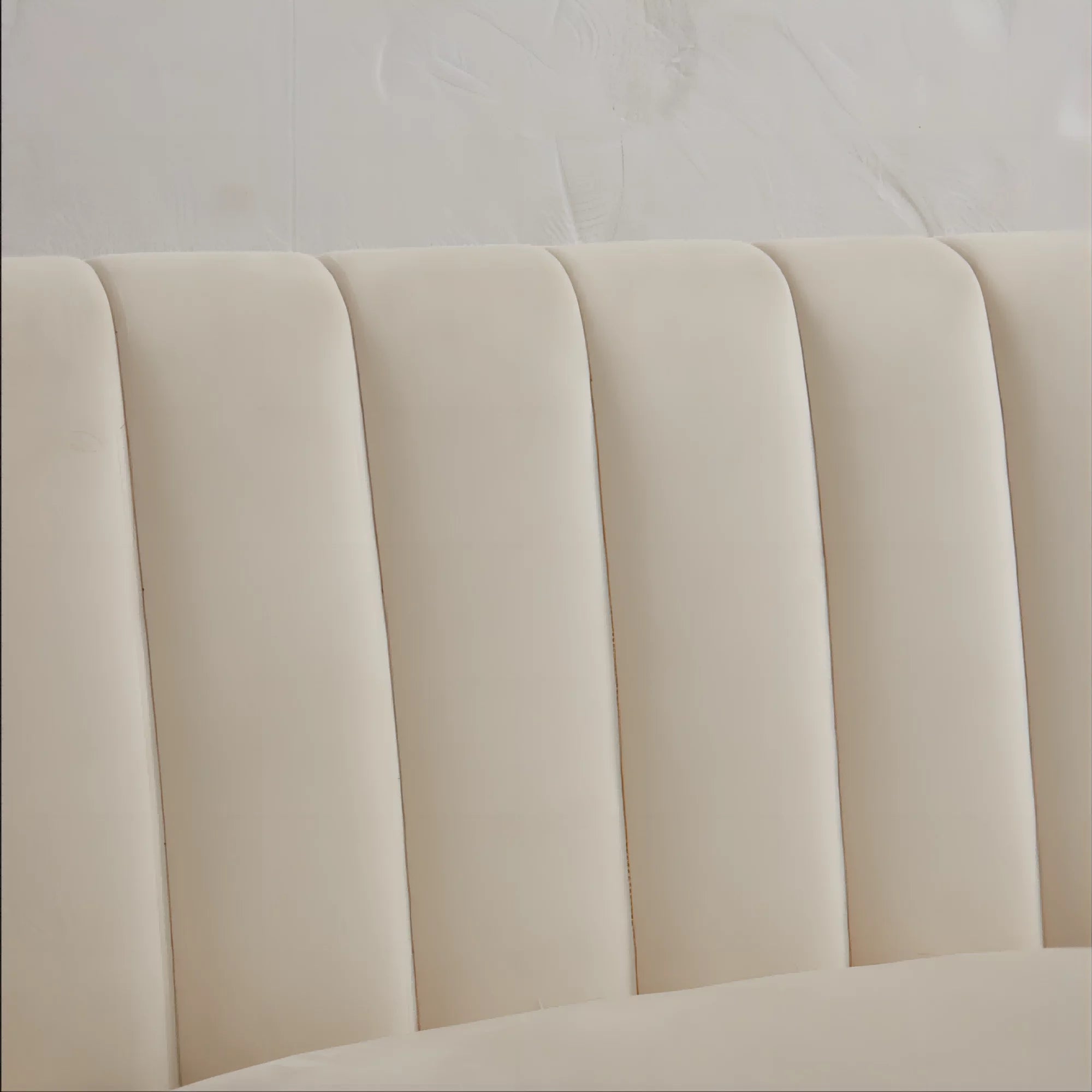 3 Seats Velvet Upholstered Sofa with Wooden Frame and Wood Legs P675