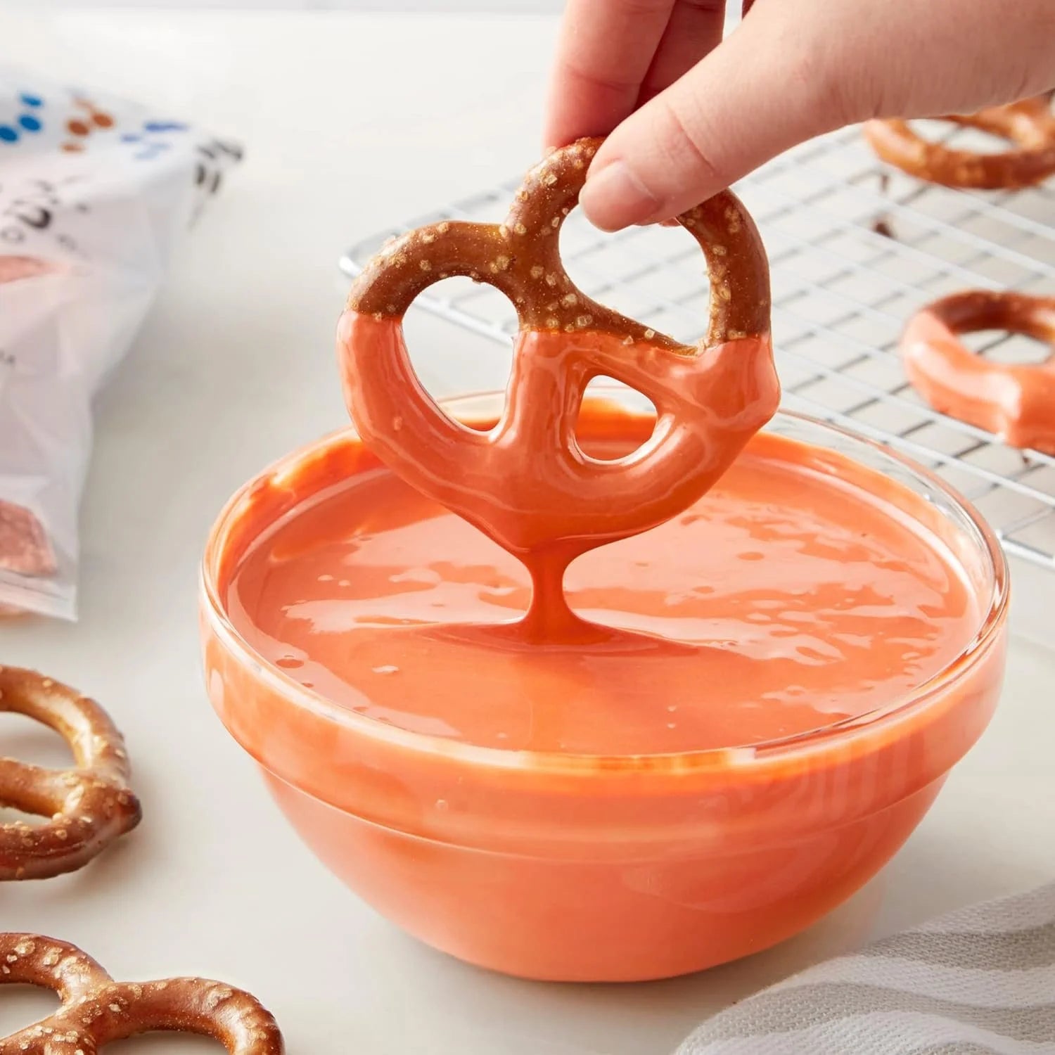 Orange Candy Melts, 12 oz, Pack of 6 T243