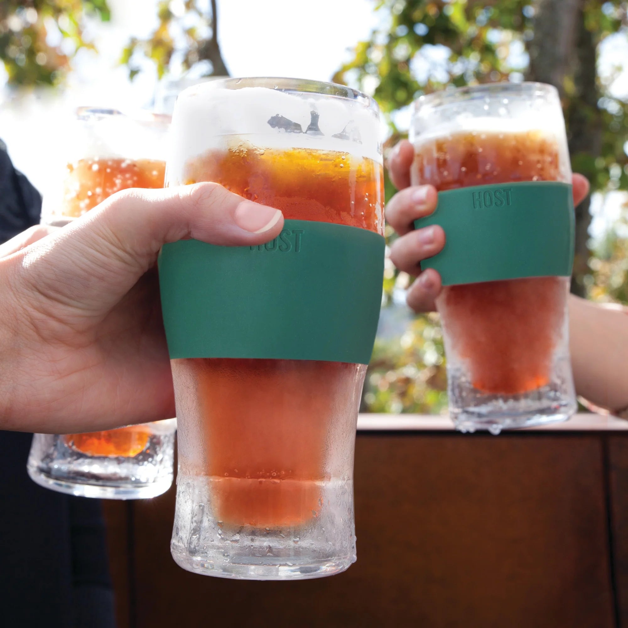 Green Double Walled Insulated Plastic Pint Glasses E243652