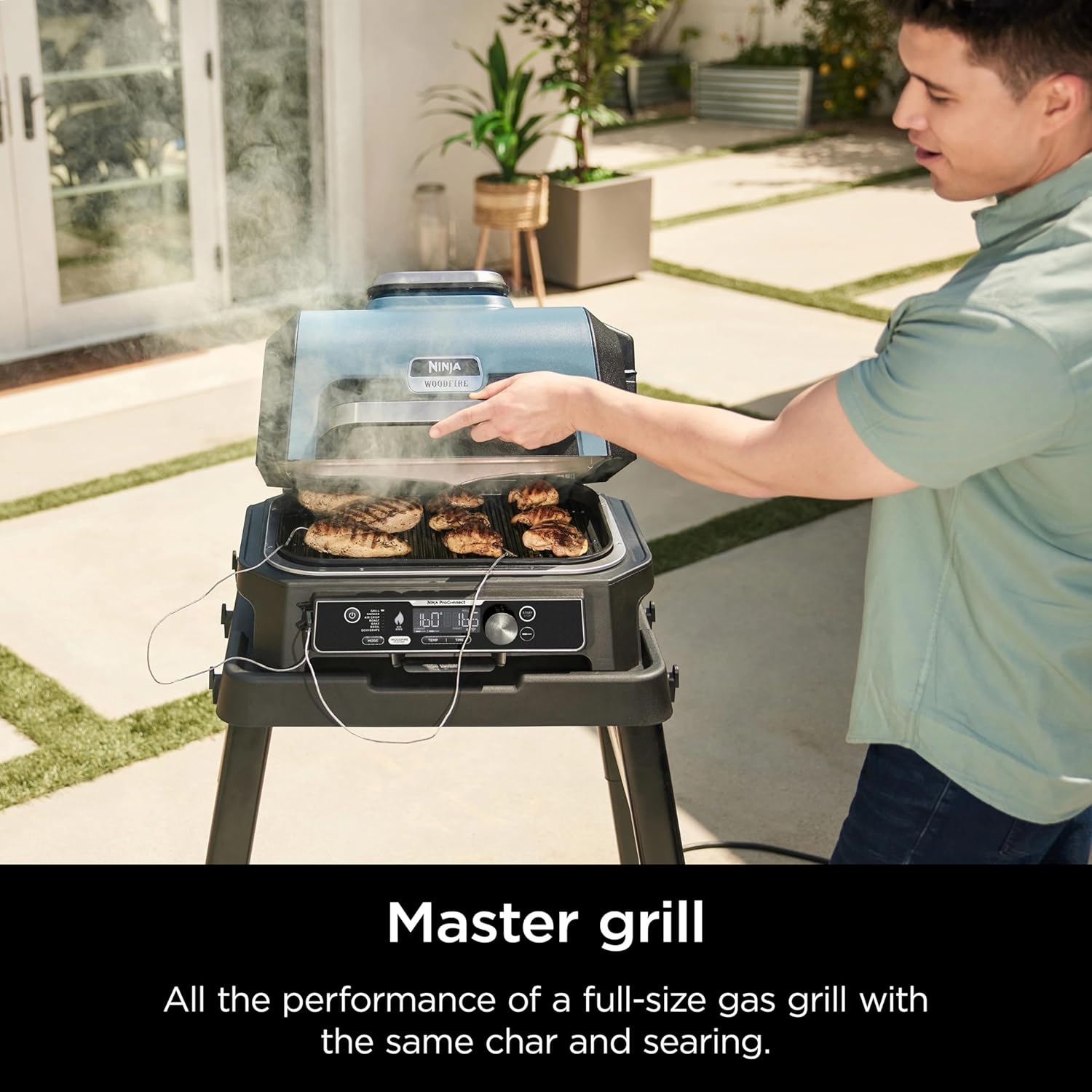 Black Outdoor Grill & Smoker V9380