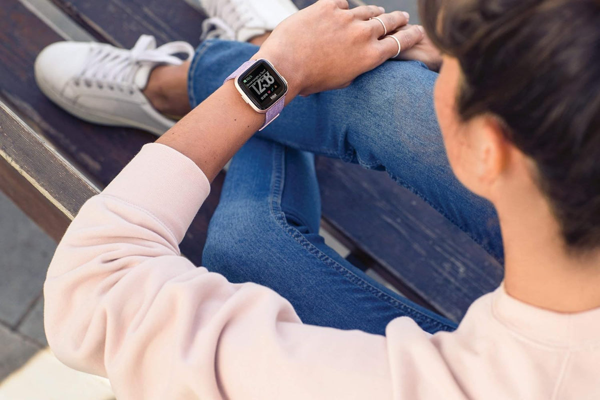 Lavender Rose Gold Smartwatch with Woven Band B1644