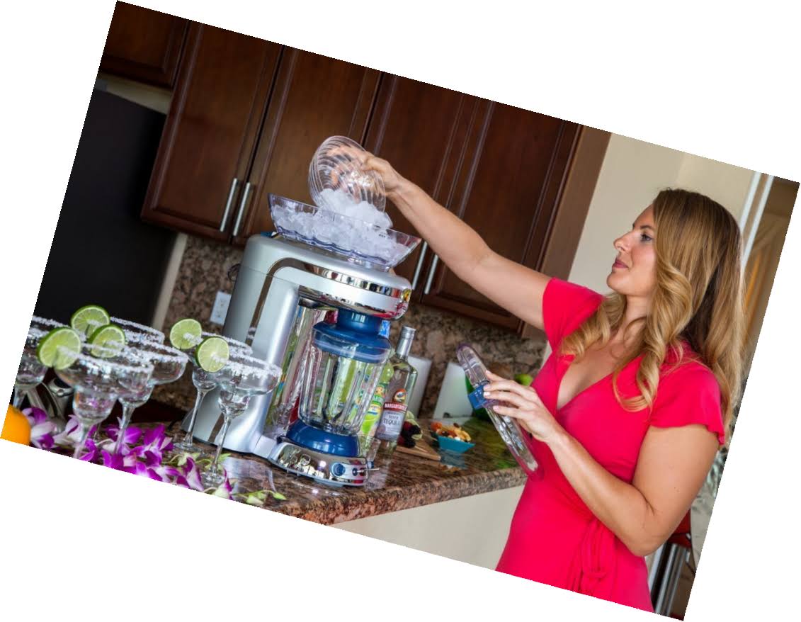 Frozen Concoction Maker with Easy Pour Jar and XL Ice Reservoir D24889