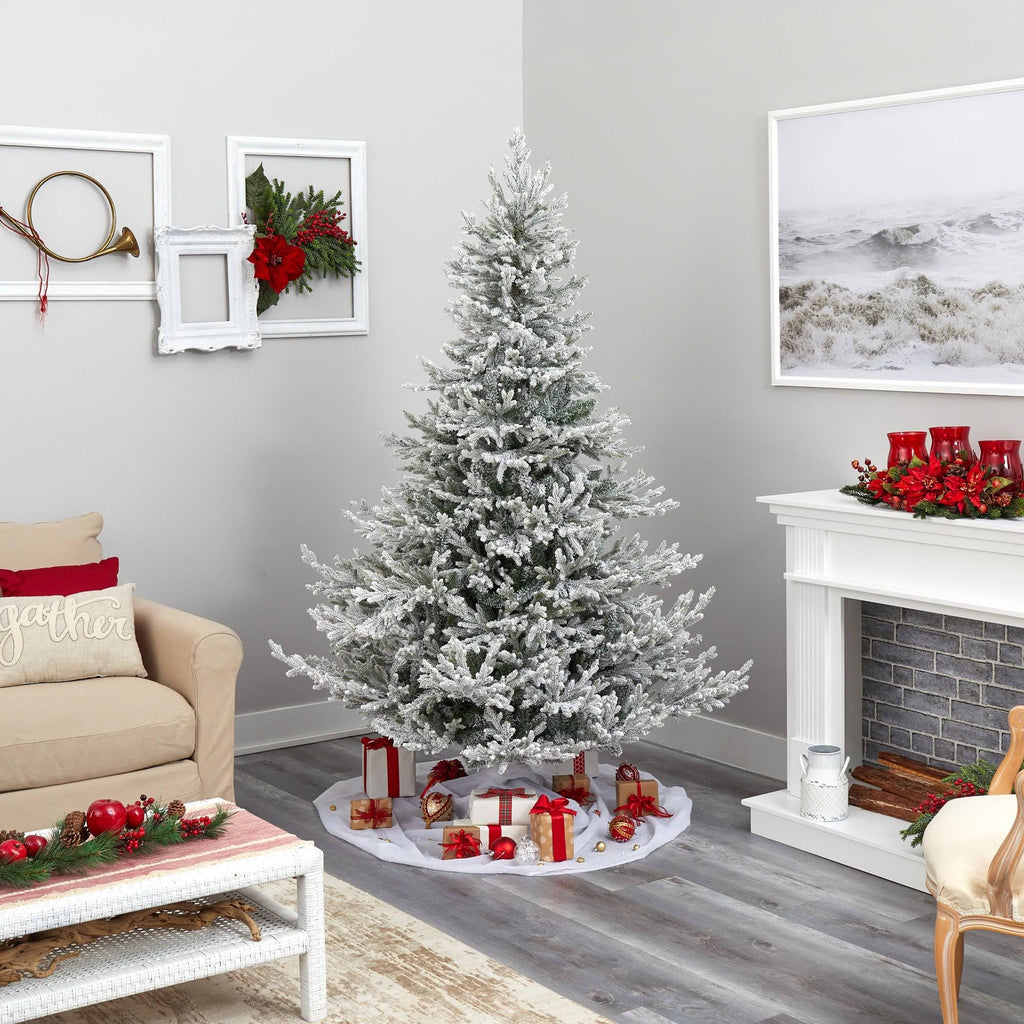 Flocked Fraser Fir Christmas Tree with 600 Warm White Lights Y97377